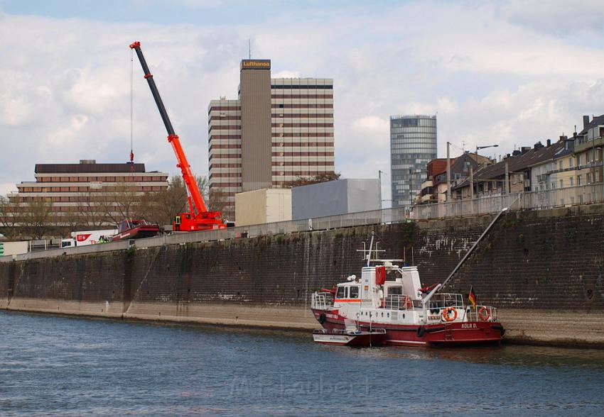 Wartungsarbeiten Rettungsboot Ursula P14.JPG